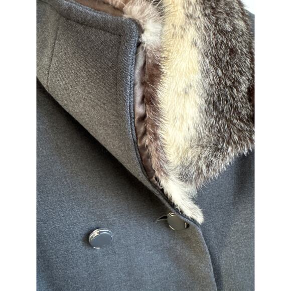 Vintage 1960s Wool Coat with Real Fur Collar Gray Double Breasted XXL - Picture 11 of 16
